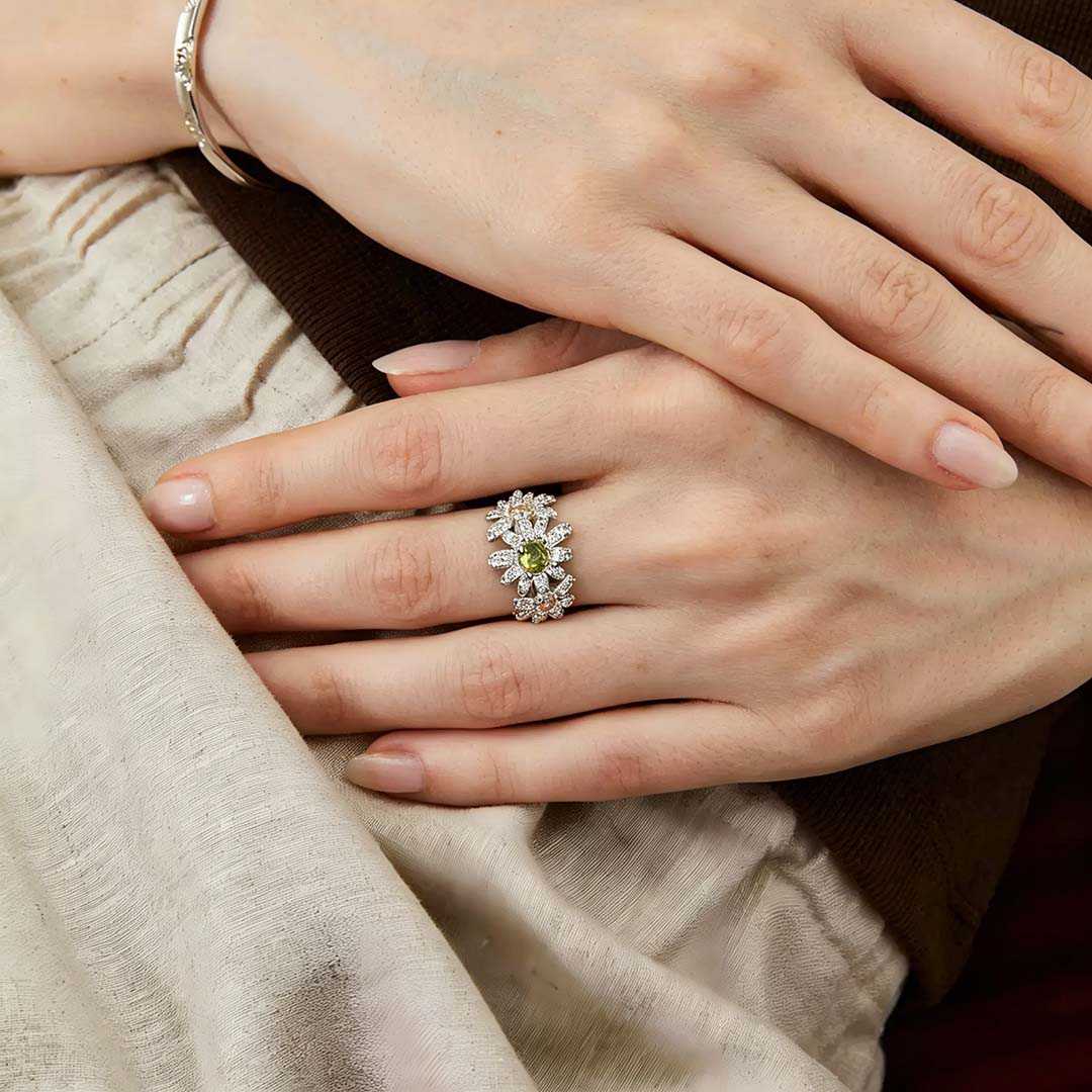 Green Daisy Flower Ring